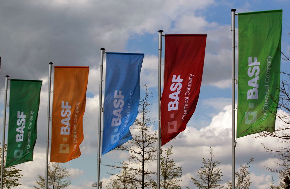 BASF si vybral Kanadu, aby rozšířila dodávky pro rozvíjející se trh s bateriemi pro elektromobily