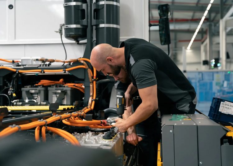 V Německu začíná výroba elektrického vozu na svoz odpadu
