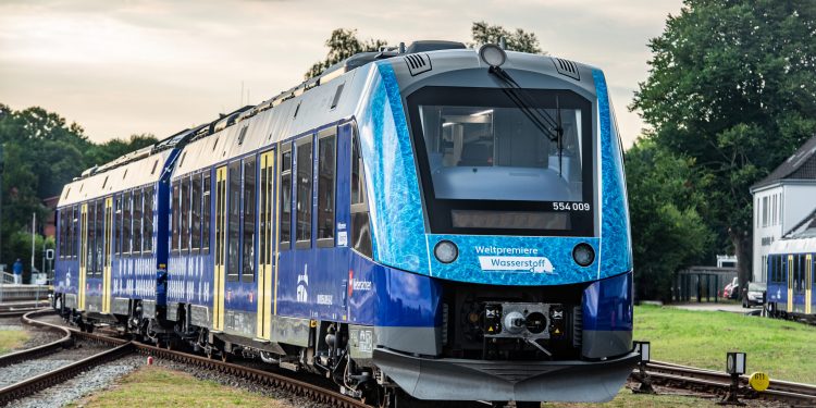 V Německu se rozjíždí síť vodíkových vlaků