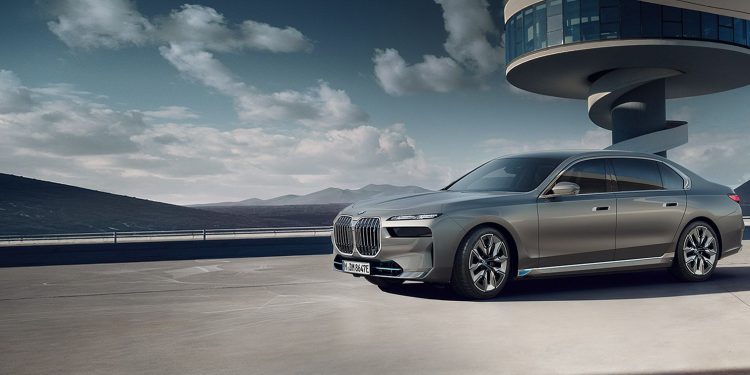 BMW v červenci představí i7 s pohonem zadních kol